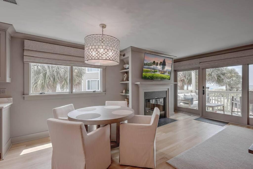 New Listing! Seagrove Villa 3A - Luxurious Ocean View! Isle of Palms Buitenkant foto