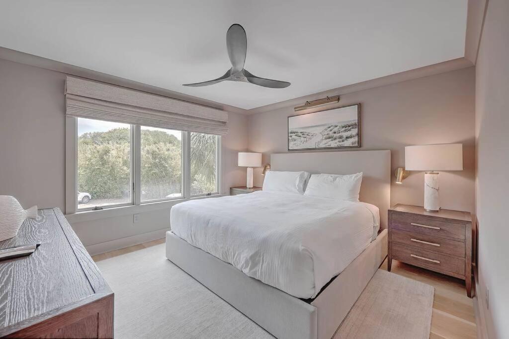 New Listing! Seagrove Villa 3A - Luxurious Ocean View! Isle of Palms Buitenkant foto